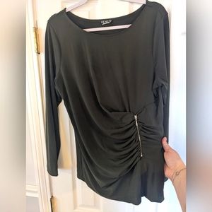 Venus size large gray/green zip front shirt